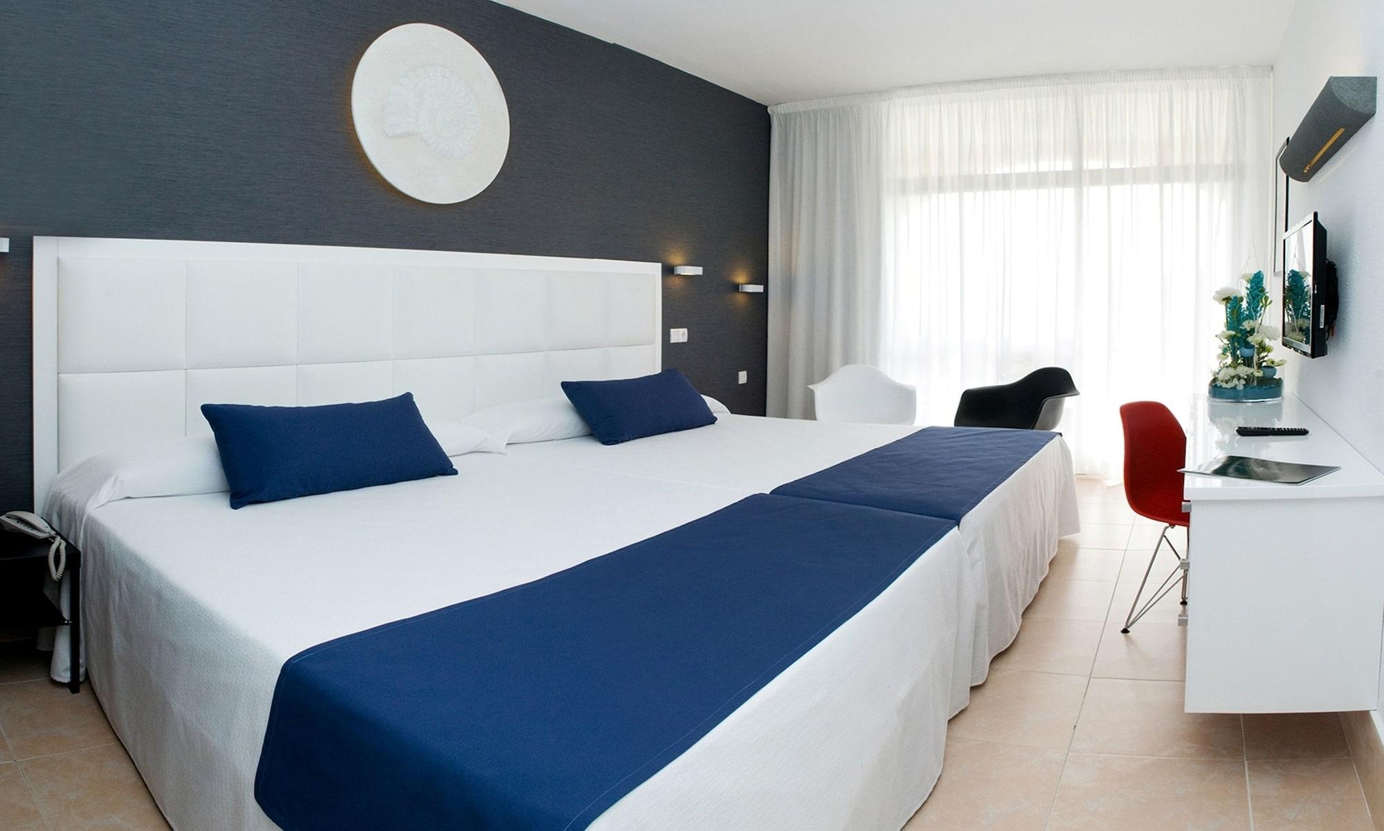 Evenia Olympic Garden Hotel Lloret de Mar Bagian luar foto