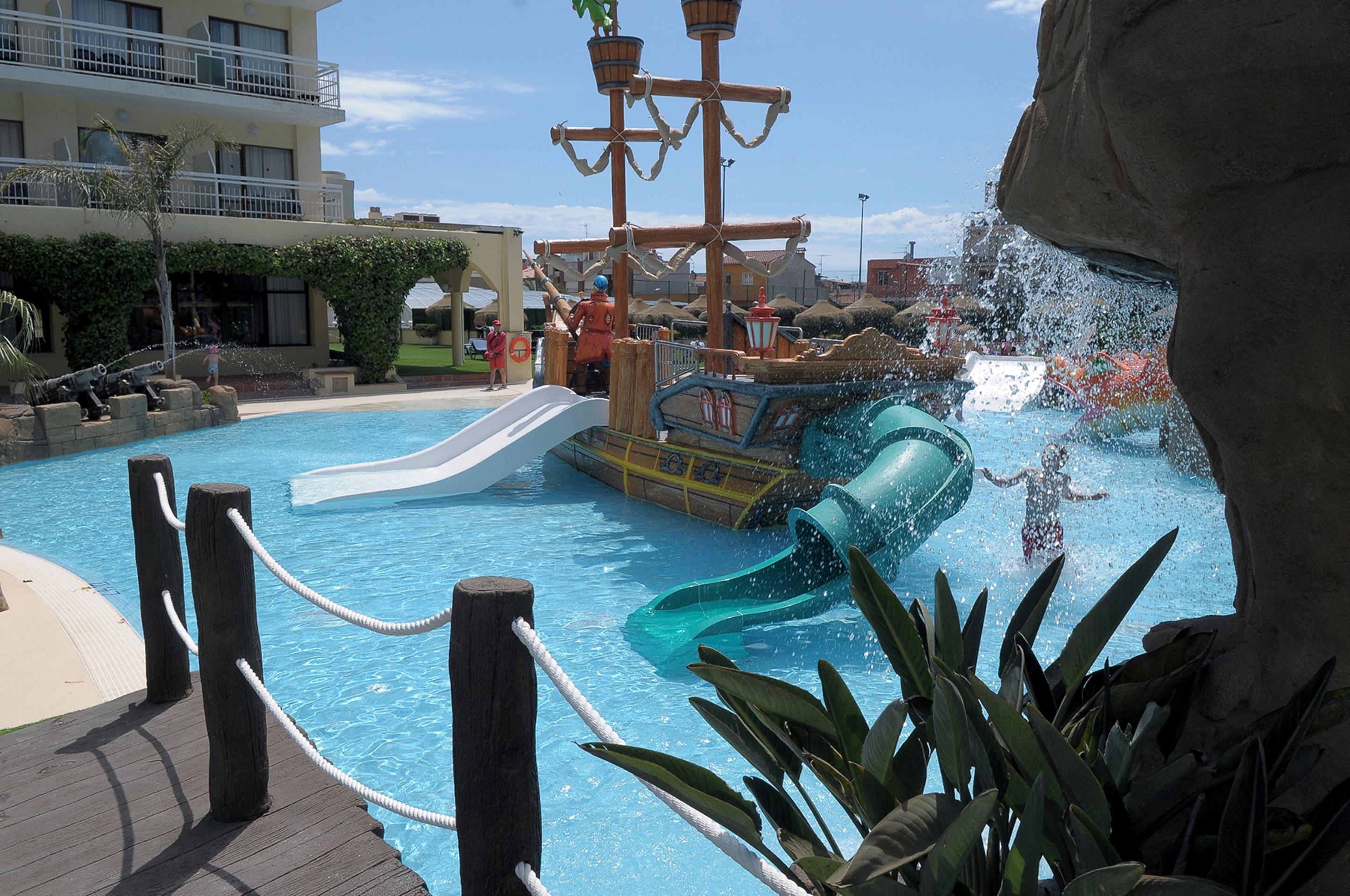 Evenia Olympic Garden Hotel Lloret de Mar Bagian luar foto