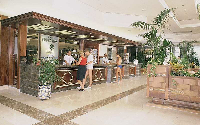 Evenia Olympic Garden Hotel Lloret de Mar Bagian luar foto